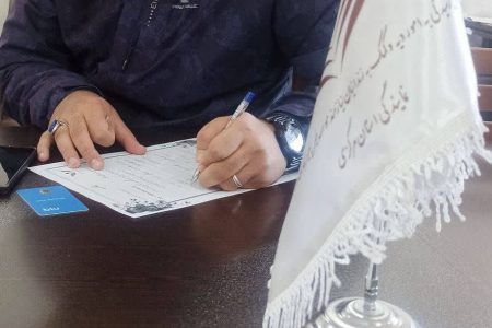 مساعدت ١٠میلون تومانی نیکوکار اراکی