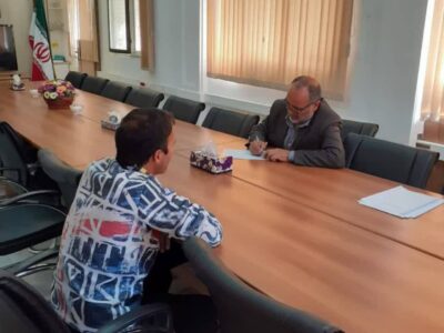 دیدار مدیر نمایندگی ستاد مردمی دیه استان با محکومین جرائم غیر عمد شهرستان خمین