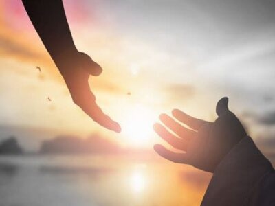 آزادی یکی از محکومین جرائم غیر عمد استان توسط زوج خیر اراکی