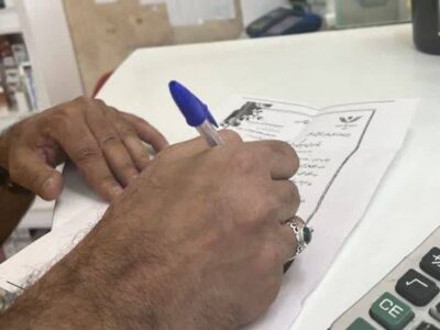دومین مساعدت جمعی از کسبه و کارشناسان فروش مواد غذایی شهر اراک در راستای کمک به آزادی زندانیان جرائم غیر عمد