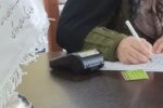 مهربانی ماهانه؛ بانوی خیر اراکی ۱۰۰ میلیون ریال برای آزادی زندانی جرائم غیرعمد اهدا کرد
