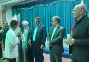 آزادی ۱۰ زندانی بدهکار از زندان مرکزی اراک با حضور استاندار استان مرکزی . ‌